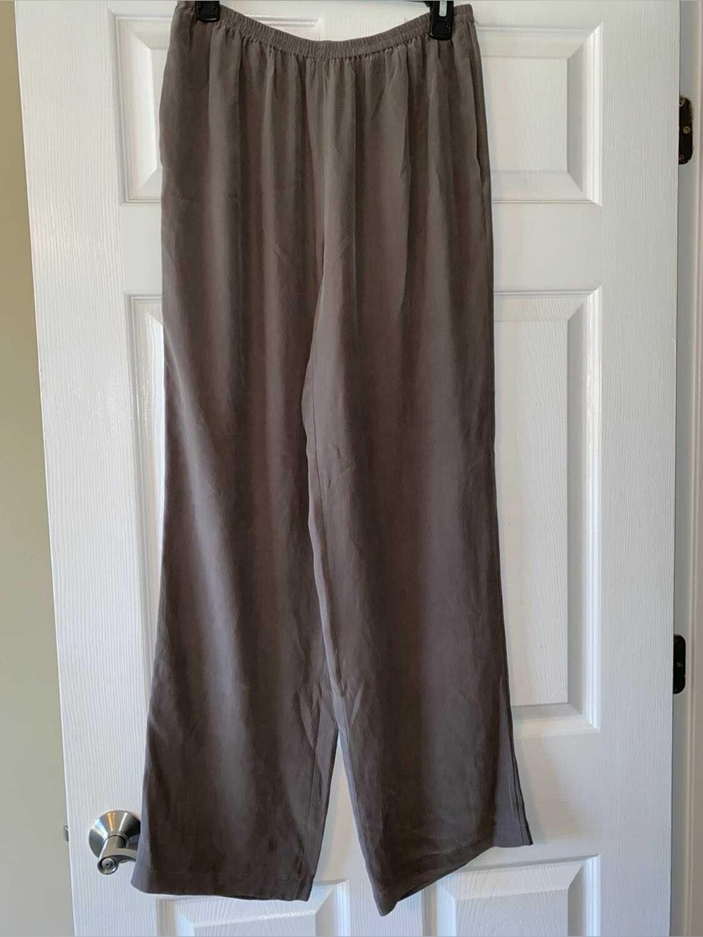 Eileen Fisher Silk Crepe Georgette Pull On Relaxed Flow  Brown Pants S Like New - Picture 2 of 5